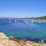 In Gassin Near Tropez Beaches 쎙뜨호뻬