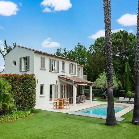 빌라 In Gassin Near Tropez Beaches 쎙뜨호뻬