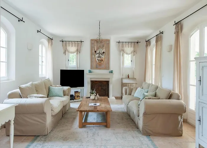 Villa In Gassin Near Tropez Beaches *