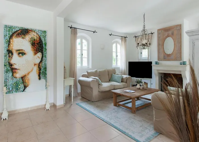 In Gassin Near Tropez Beaches * Saint-Tropez